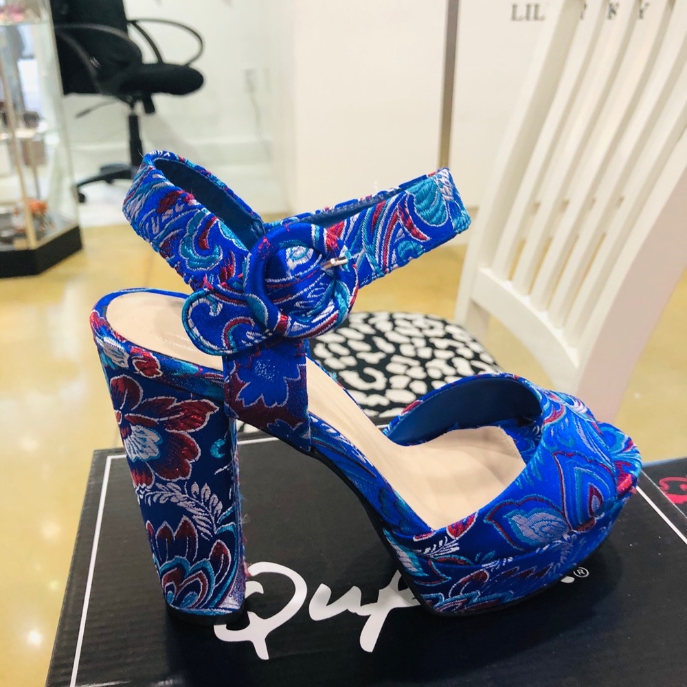 Chunky High Heels for an Extra Posh Look 👡 - Picture 4 of 6